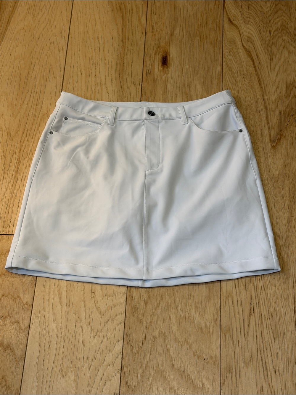 Greg Norman Collection White Mini Skort - NWOT